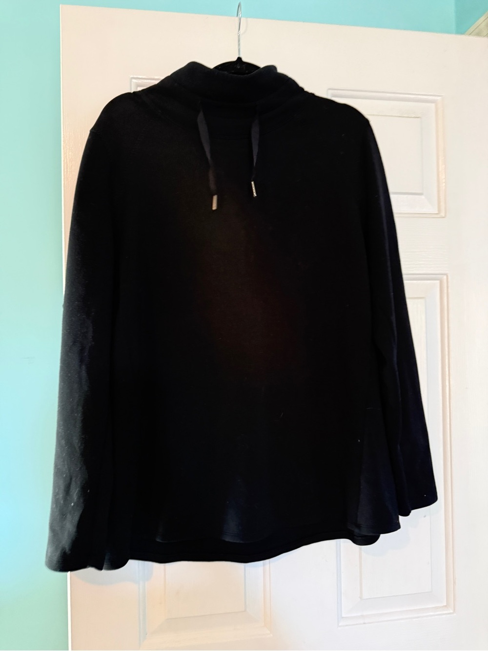 SPANX Black Pullover Hoodie Sweatshirt